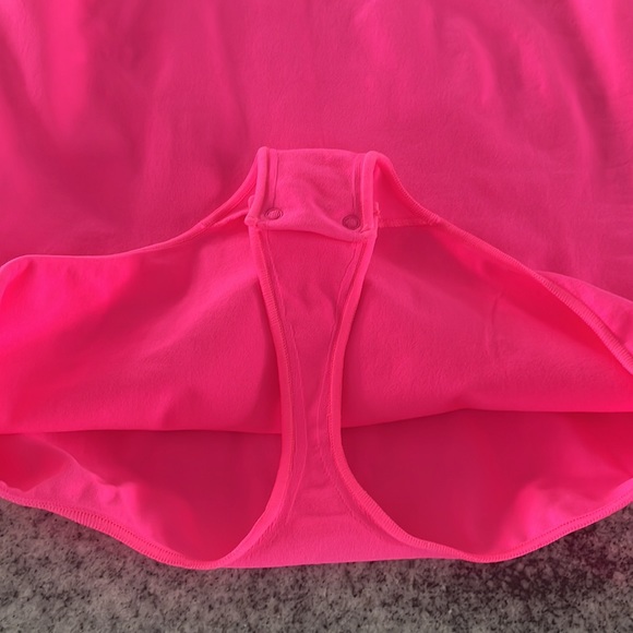 SKIMS ESSENTIAL CREW NECK SLEEVELESS BODYSUIT (NWT) - Picture 7 of 7